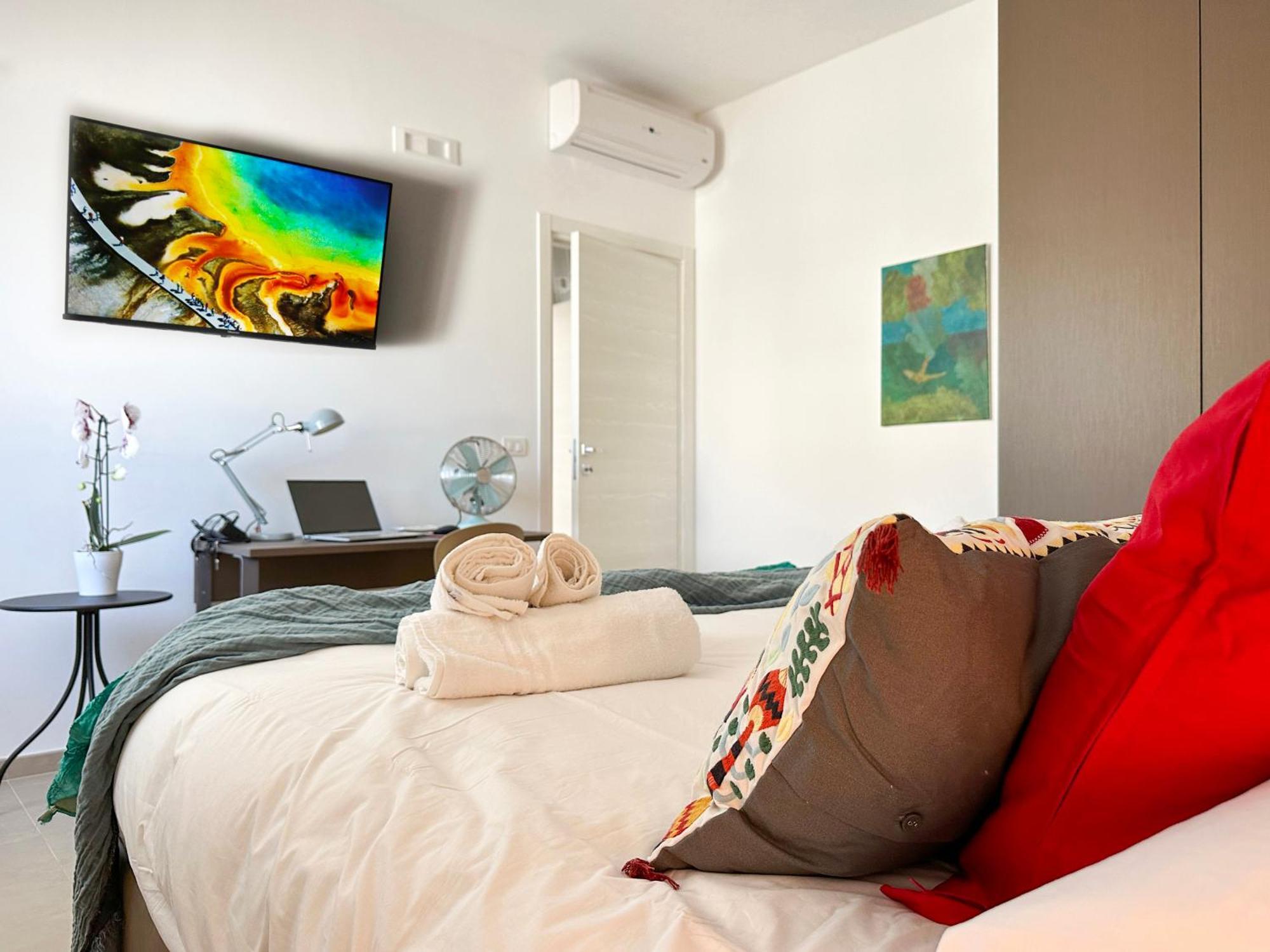 Flowing House บรินดิซิ ภายนอก รูปภาพ