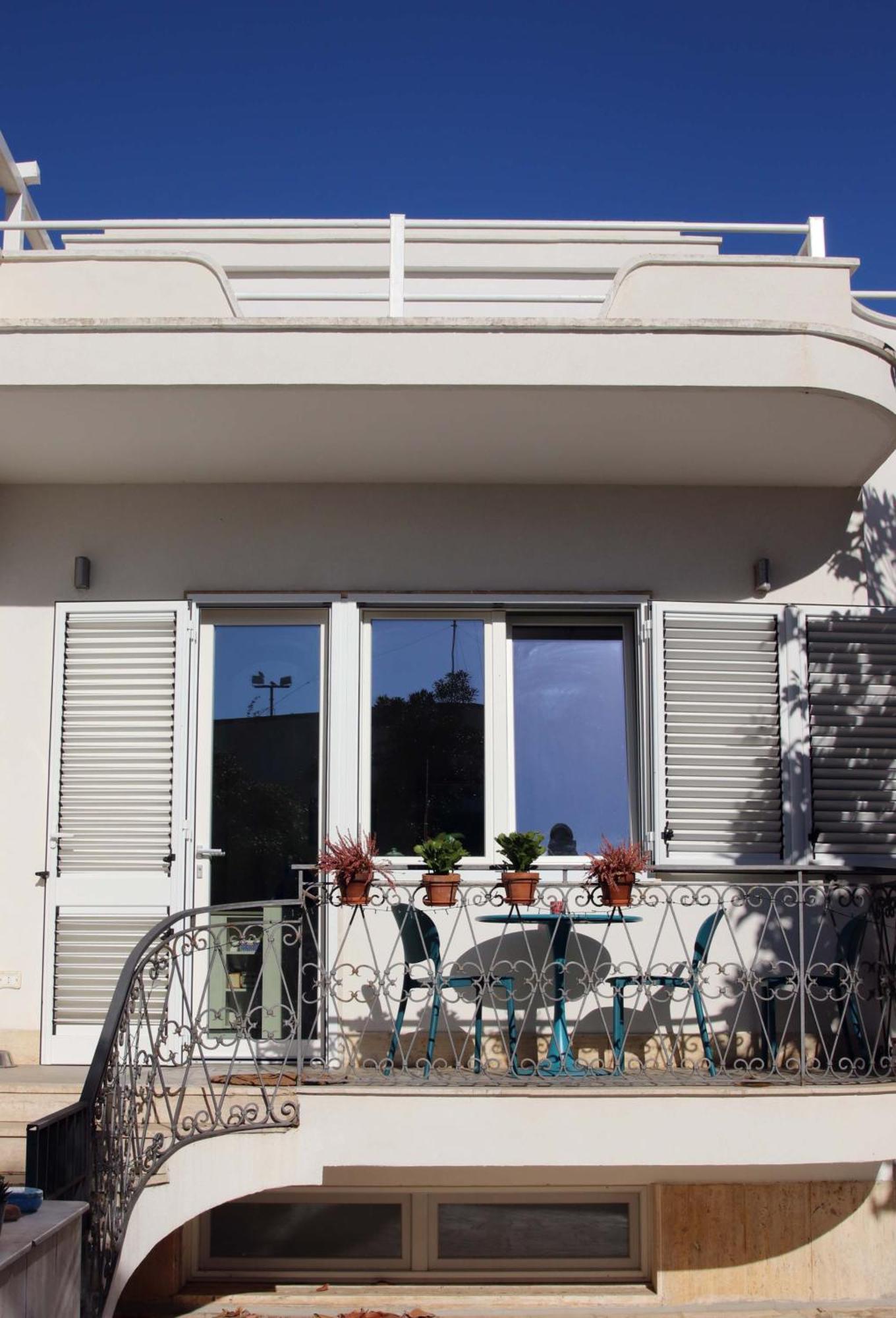 Flowing House บรินดิซิ ภายนอก รูปภาพ